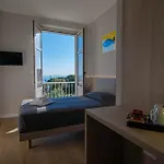 Hotel Tritone 2*