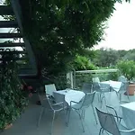 Tritone Szálloda 2*