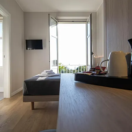 Tritone Hotel
